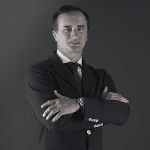 Cirurgião Plástico - Dr. Ribeirinho Soares