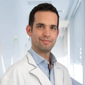 Dr. João C. Esteves