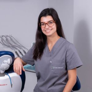 Dra. Bruna Maniés Silva - Clínica Sónia Alves