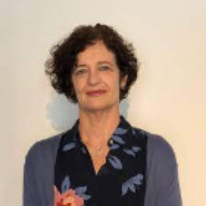 Dra. Carla Toste