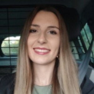 Dra. Daniela Alves