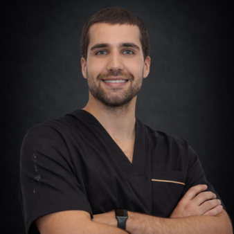 Dr. Tiago Brito